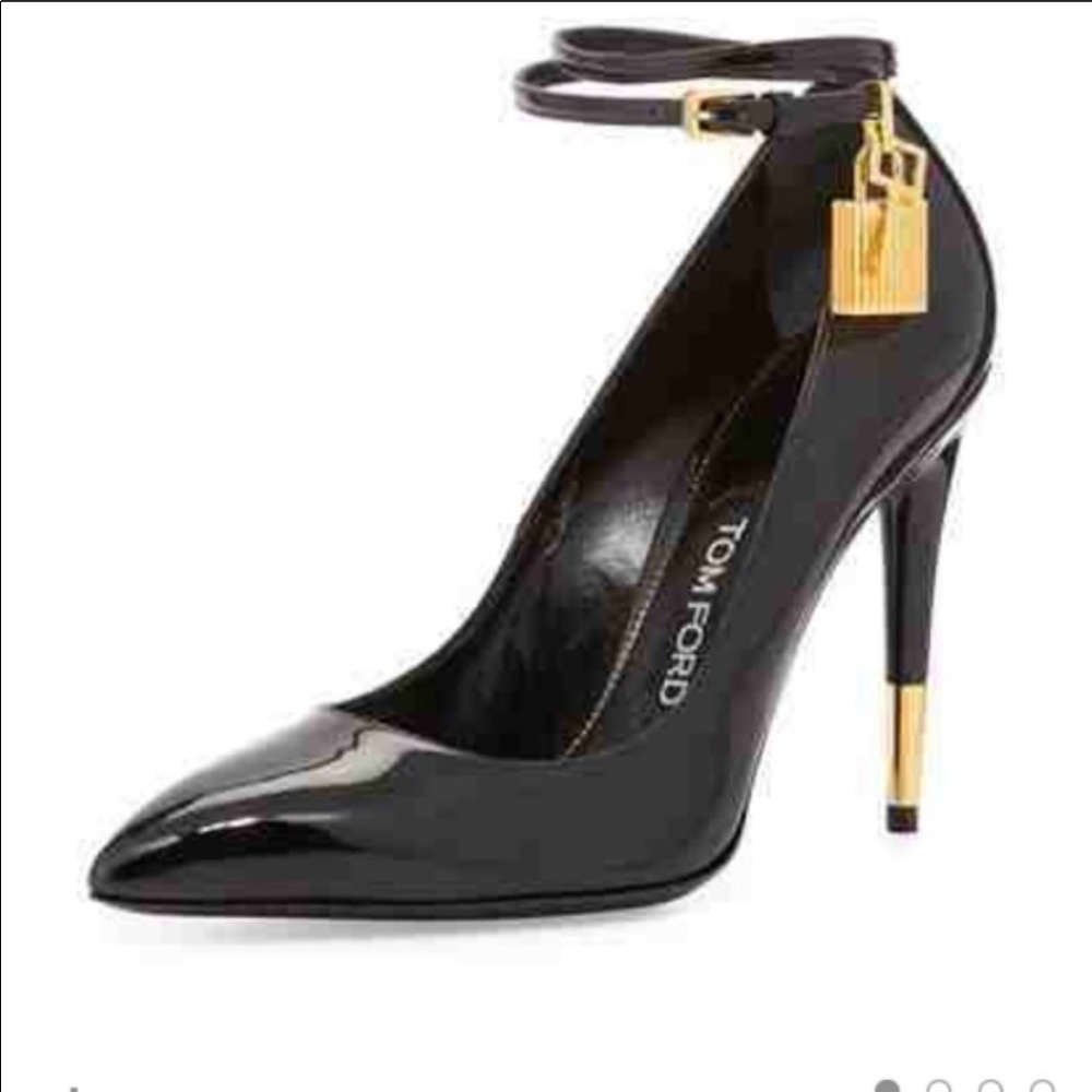 SOLD!! Tom Ford Lock Pump